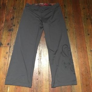 Title Nine Capri Exercise Pants